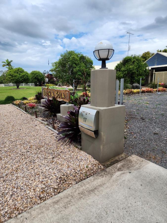 Brom Cottage Mooloolah Екстериор снимка